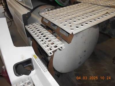 Volvo VNL Left Fuel Tank