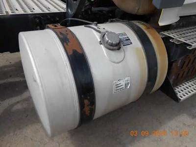 Volvo VNL Right Fuel Tank