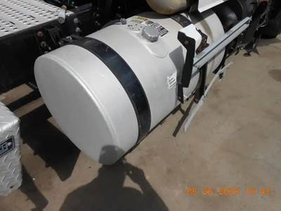 Volvo VNL Right Fuel Tank