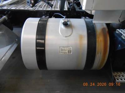 Volvo VNL Right Fuel Tank