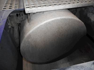 Volvo VNL780 Left Fuel Tank for a 2004 Volvo VNL 780