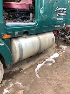 Volvo WIA64TTES Left Fuel Tank