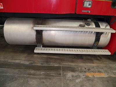 Freightliner Columbia Right Fuel Tank