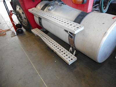 Freightliner Columbia 120 Left Fuel Tank