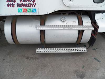 International 9200 Right Fuel Tank