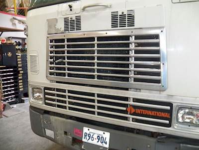 International 9700 Grille