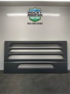 2006 Sterling Condor Front Grille, Plastic, Part # 17-14221-000