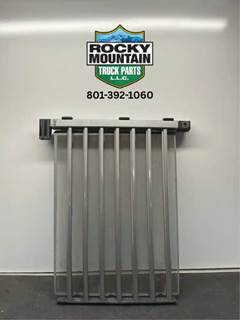 2016 Western Star 5700XE Chrome Grille Insert, Part # 17-20144-001