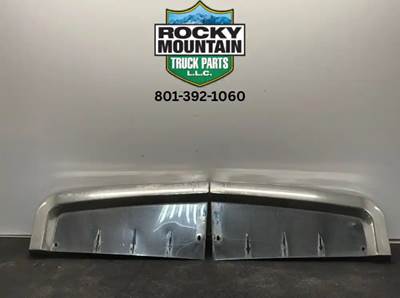 Kenworth W900 Hood Part