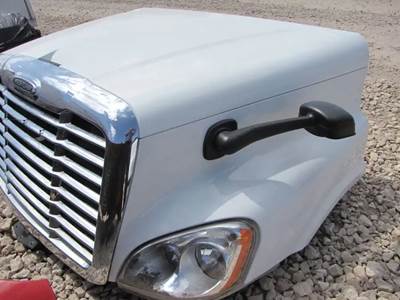 Freightliner Cascadia Hood
