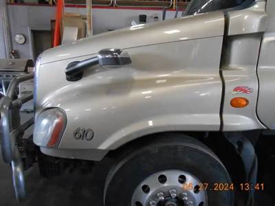 Freightliner Cascadia Hood