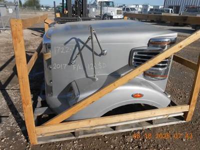 Freightliner Coronado 122 SD Hood for a 2017 Freightliner 122SD