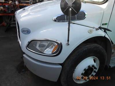 Freightliner M2 106 Hood for a 2011 Freightliner M2106