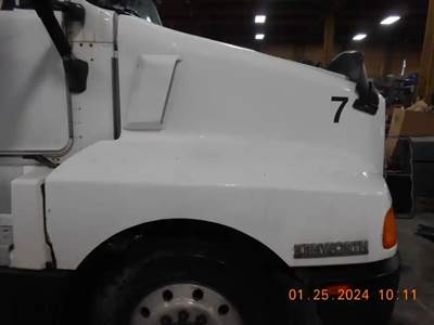 Kenworth T600B Hood