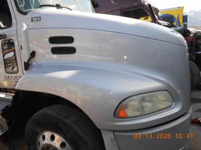 Mack Pinnacle CXU613 Hood for a 2016 Mack CXU613