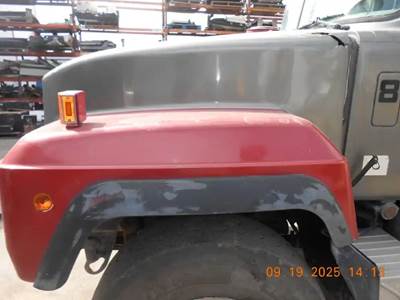 Mack RD688S Hood