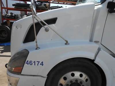 Volvo VNL Hood