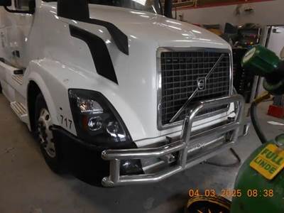 Volvo VNL Hood