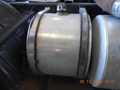 International 9400i Hydraulic Tank