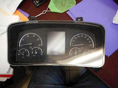 Freightliner Cascadia Instrument Panel Cluster