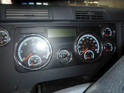 Freightliner Cascadia Instrument Panel Cluster