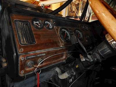 Freightliner FLD Instrument Panel Cluster