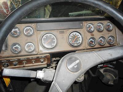 Freightliner FLD Instrument Panel Cluster