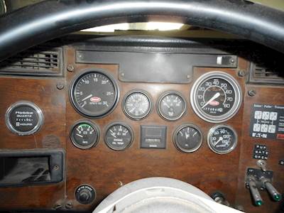 Peterbilt 377 Instrument Panel Cluster