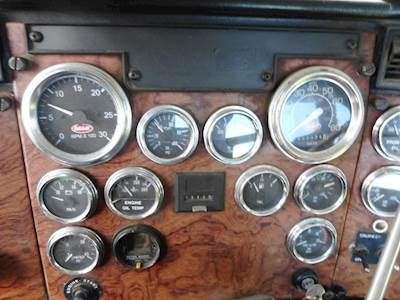 Peterbilt 378 Instrument Panel Cluster