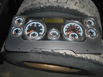 Freightliner Cascadia Instrument Panel Cluster