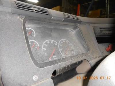 Freightliner Cascadia Instrument Panel Cluster