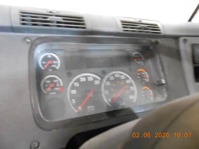 Freightliner Cascadia Instrument Panel Cluster