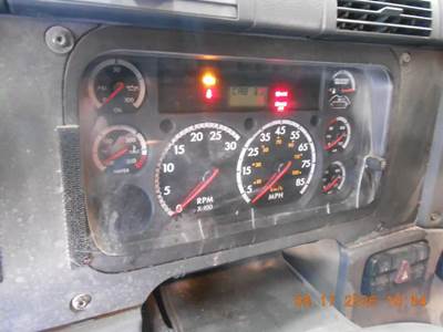 Freightliner Cascadia Instrument Panel Cluster