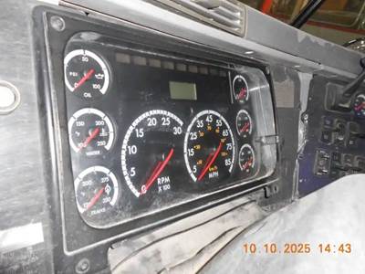 Freightliner Columbia Instrument Panel Cluster