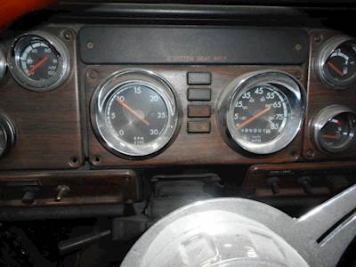 Freightliner FLD Instrument Panel Cluster
