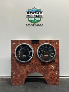 International 9400 Instrument Panel Cluster