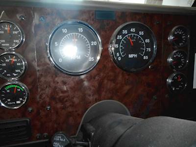 International 9400i Instrument Panel Cluster