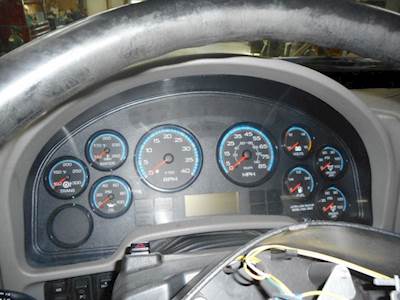 International DuraStar 4400 Instrument Panel Cluster
