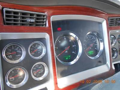 Kenworth T600 Instrument Panel Cluster