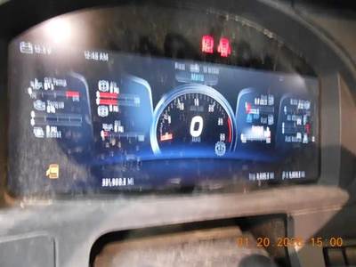 Kenworth T680 Instrument Panel Cluster