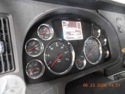 Kenworth T680 Instrument Panel Cluster