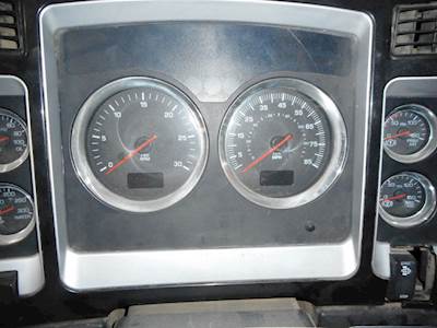 Kenworth T800 Instrument Panel Cluster
