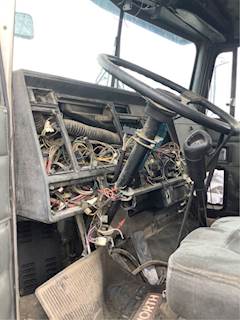 Kenworth W900 Instrument Panel Cluster