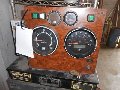 Kenworth W900 Instrument Panel Cluster