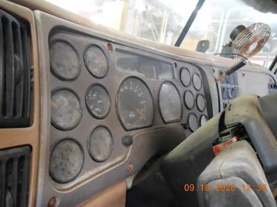 Mack Granite CV513 Instrument Panel Cluster for a 2004 Mack CV513 Granite