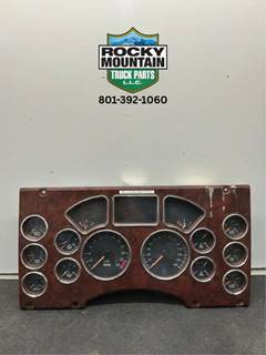 Mack Pinnacle CXU613 Instrument Panel Cluster for a 2016 Mack CXU613