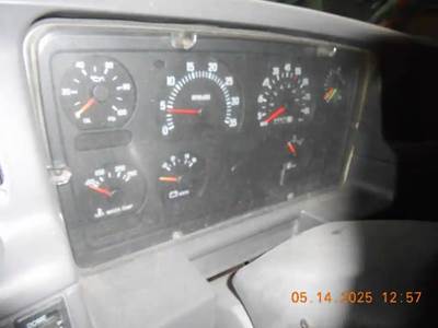 Sterling L9500 Instrument Panel Cluster