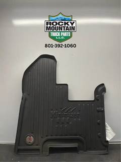 Minimizer Floor Mat Kit Fits Peterbilt 357/378/379/385 2004-2005, Part # 10002702 FKPB5B