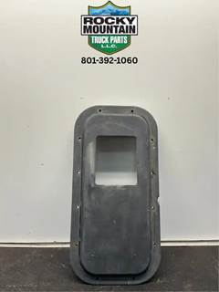 Paccar Shift Plate Cover *Fits Kenworth T800, T880, W900,  *Fits Peterbilt 379,