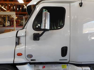Freightliner Cascadia 125 Left Mirror for a 2011 Freightliner Cascadia